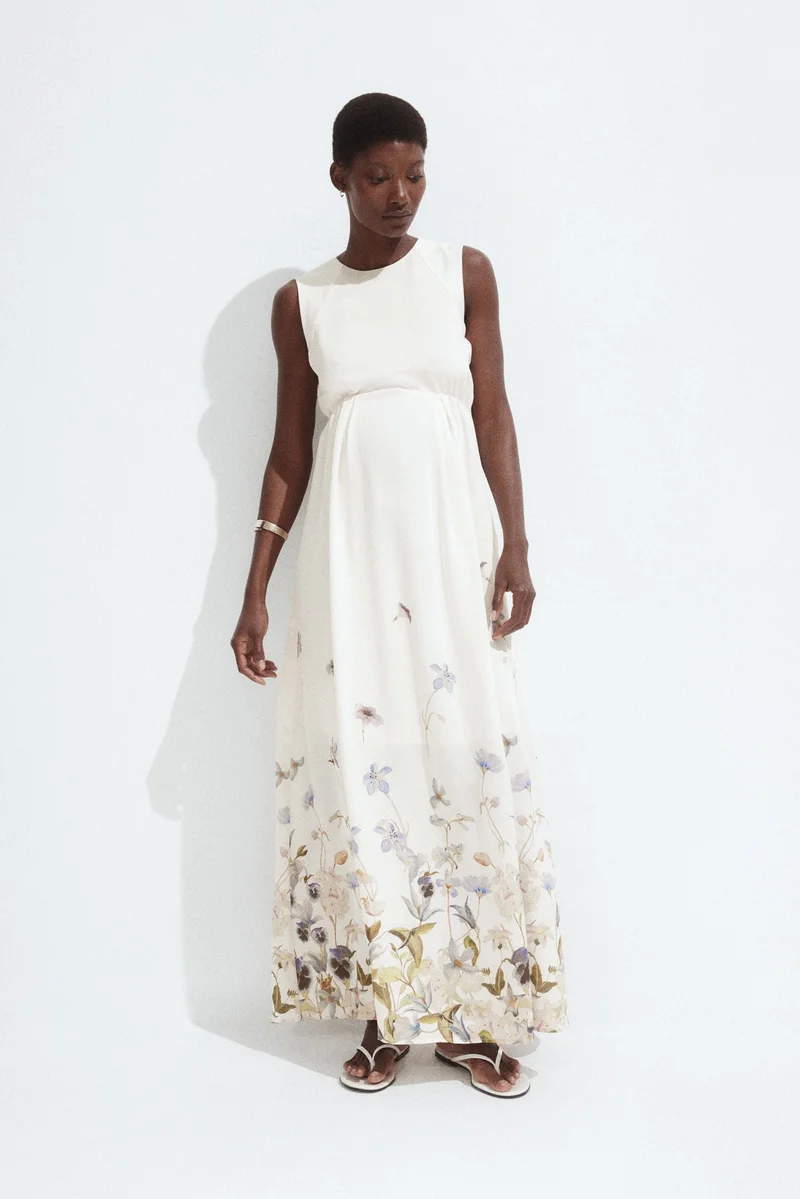 اتش اند ام فستان طويل بفيونكة على الظهر من تشكيلة ماما