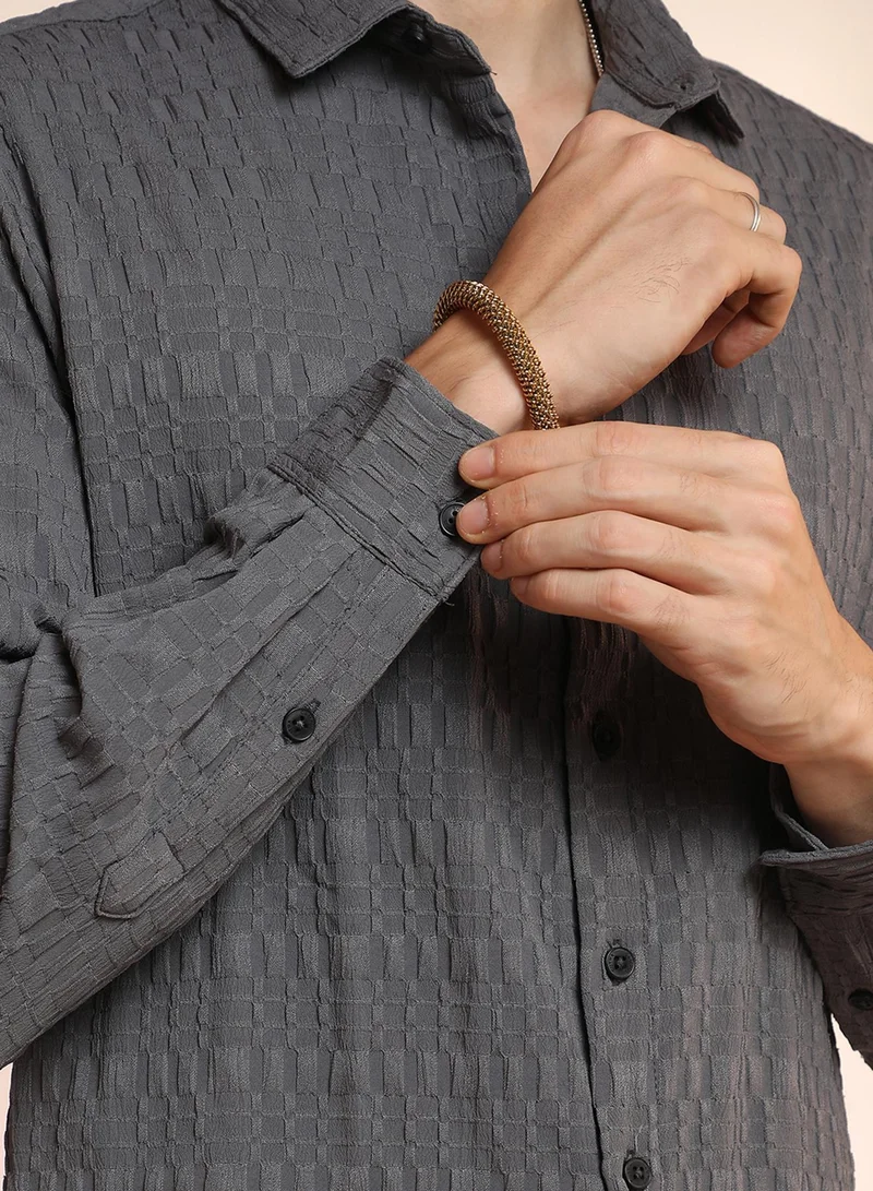 Campus Sutra Men's Charcoal Grey Embossed Geometric Shirt