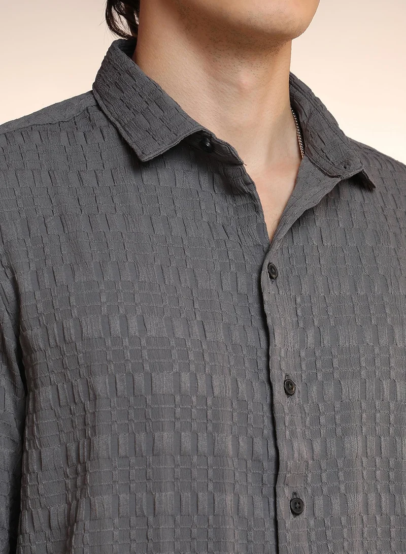 Campus Sutra Men's Charcoal Grey Embossed Geometric Shirt