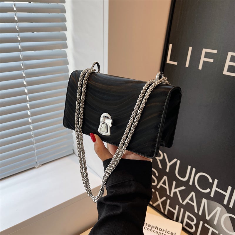 Ins Western Style Mini Bag For Women 2023 New Fashionable All-Match Textured Lipstick Bag High-Grade Chain Messenger Bag - Image 3