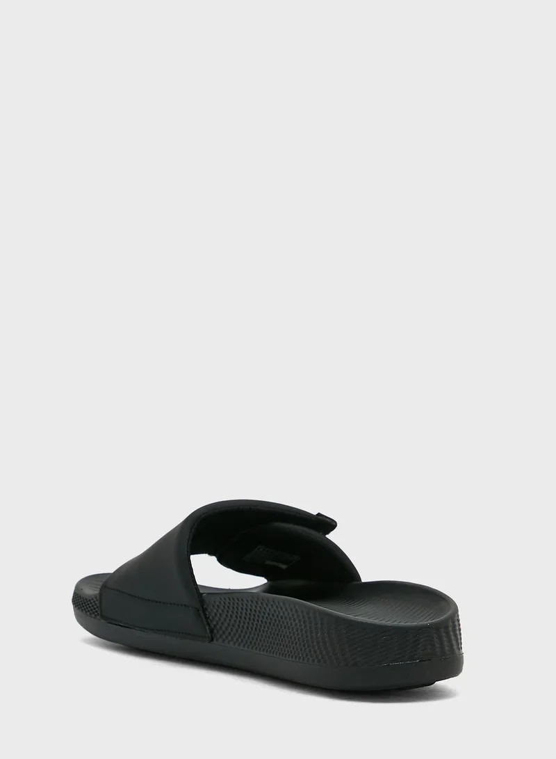 SKECHERS Hyper Slide