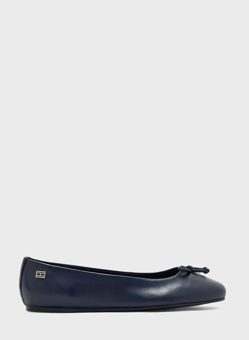 TOMMY HILFIGER Essential  Pointed Toe Ballerinas