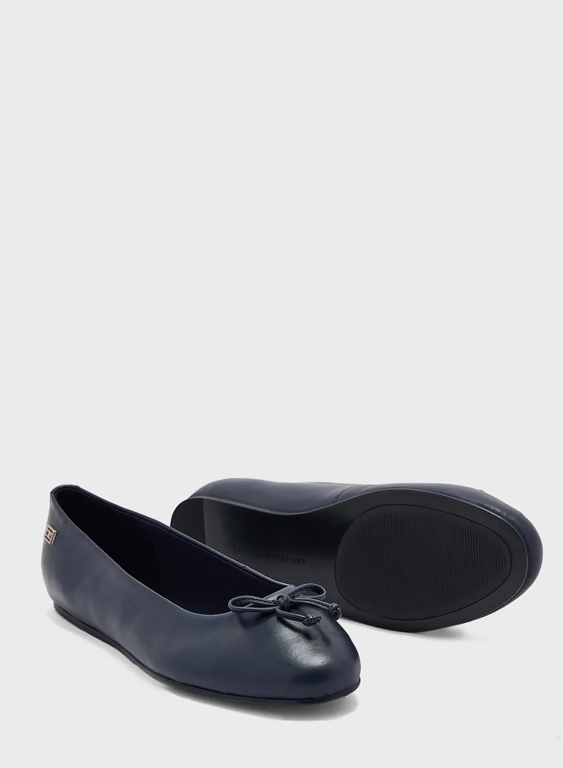 TOMMY HILFIGER Essential  Pointed Toe Ballerinas