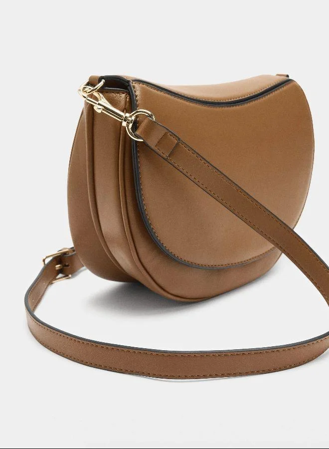 بارفوا حقيبة كروس بودي بيضاوية مع فتحة