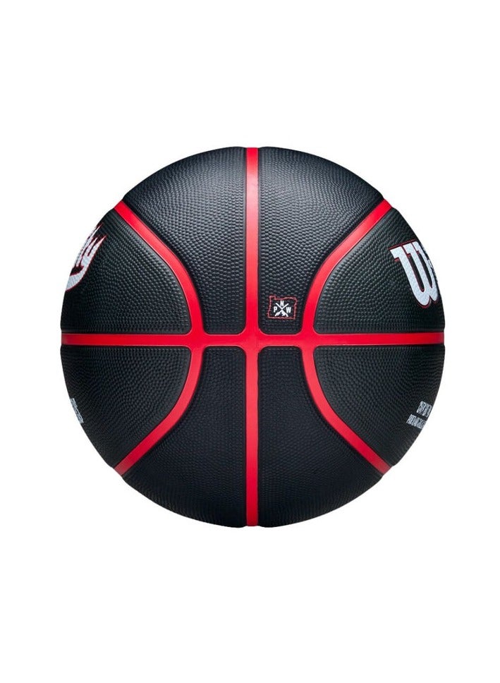 ويلسون كرة سلة NBA Team City Edition Icon Portland Trail Blazers 2024-2025 - الحجم الرسمي وقبضة متينة وجودة ممتازة للعب في الأماكن المغلقة والمفتوحة  - Image 4