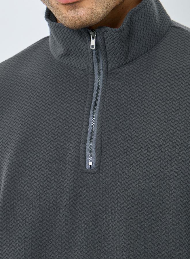 Styli Charcoal Pebble Textured Relaxed Fit Sweatshirt - Image 3