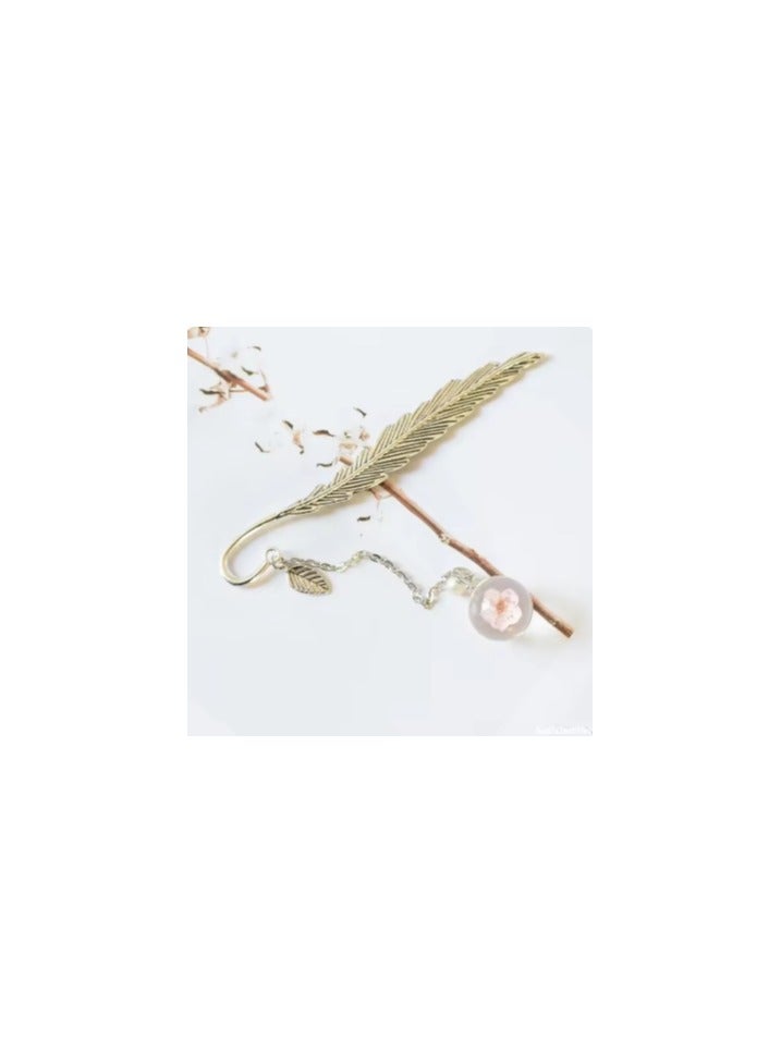 "إكسسوار قراءة أنيق بتصميم مستوحى من الطبيعة "