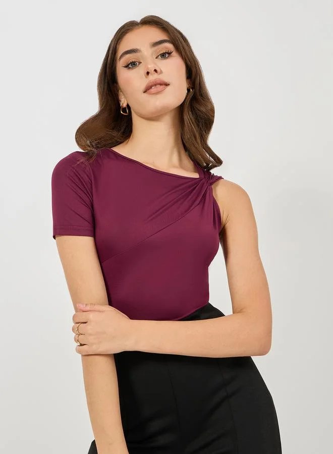 ستايلي Solid Twisted Sleeve Asymmetric Neck Bodysuit