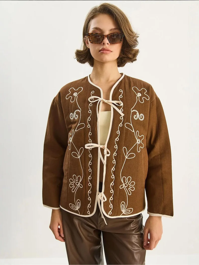 Bianco Lucci Embroidered Tie-Front Cotton Jacket with Contrast Trim