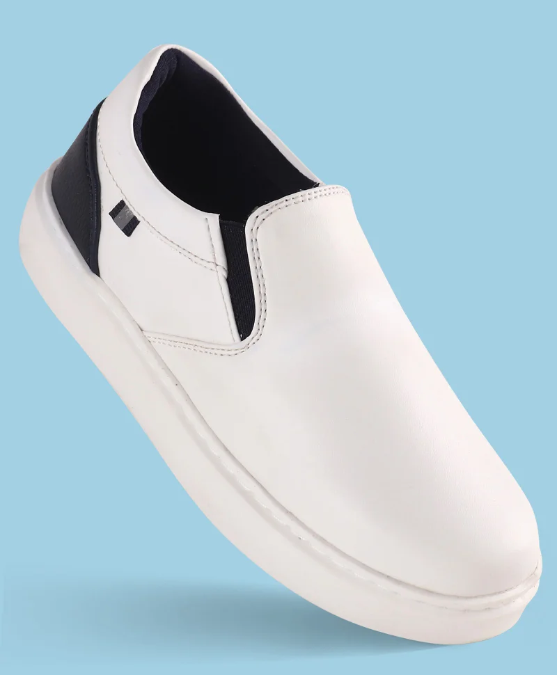 Pine Kids Pine Kids Solid Colour Slip On Casual Shoes - White