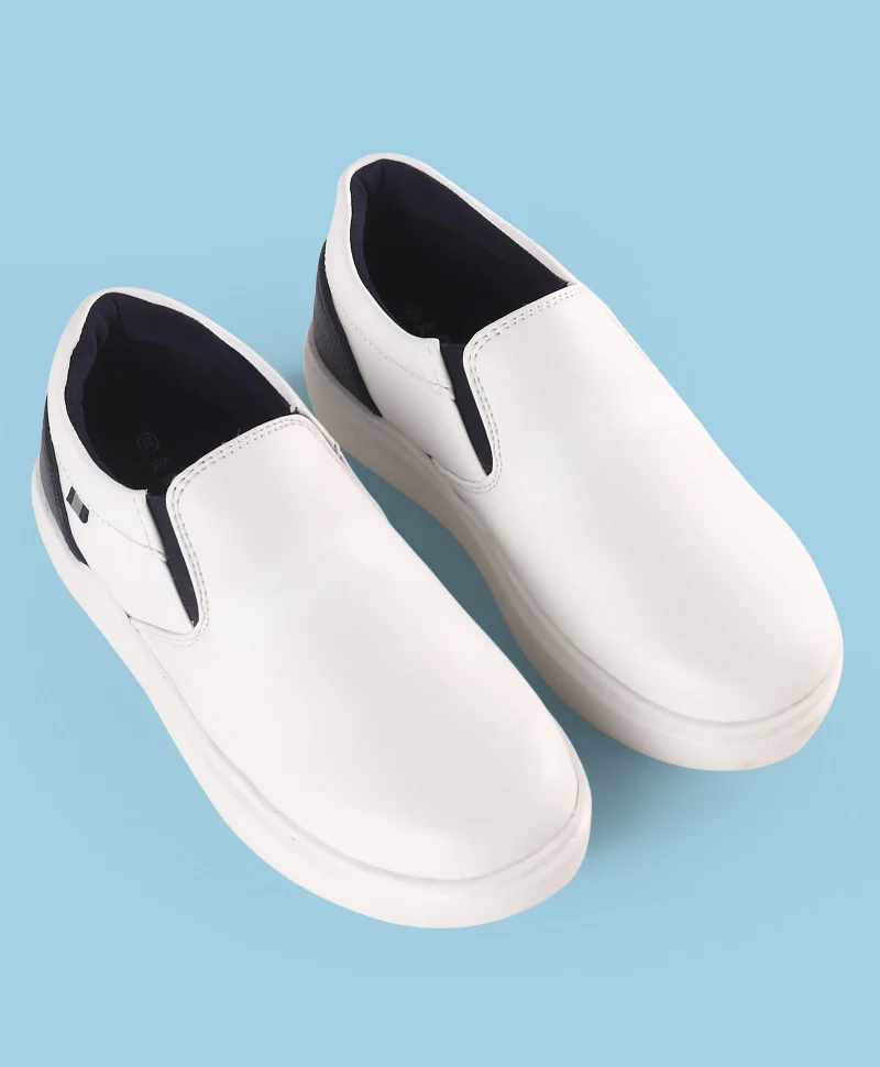 Pine Kids Pine Kids Solid Colour Slip On Casual Shoes - White