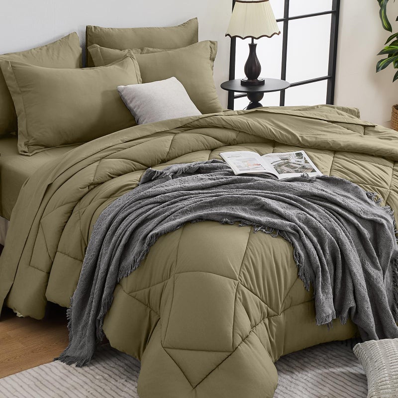 HEVUMYI Olive Green Queen Comforter Set  7Piece All Season Bed in a Bag Queen Ultra Soft Bedding Set with Comforter Flat Sheet Fitted Sheet Pillowcases Pillow Shams Olive Green