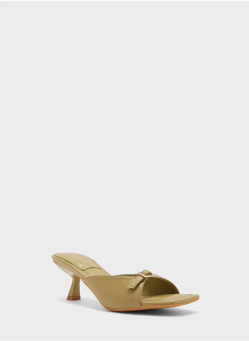 Vincci Buckle Strap Mid Heel Sandals