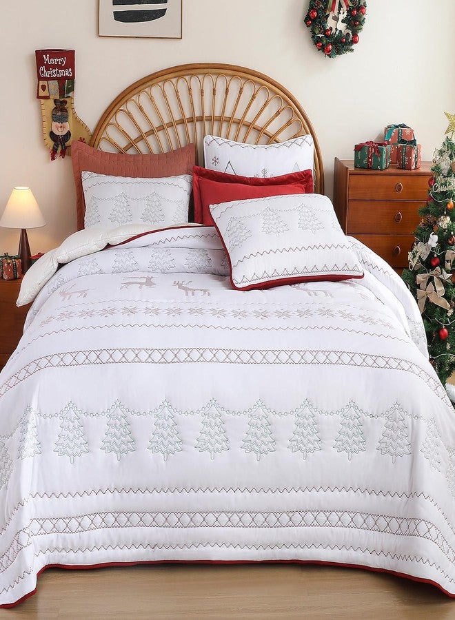 EVENHUG Queen Size Quilt Christmas Theme Bedding Sets with Pillow Shams Reversible Bedspread Coverlet Lightweight Christmas Festival Bed Cover for Bedroom Home Decoration (92"x96") - Image 2