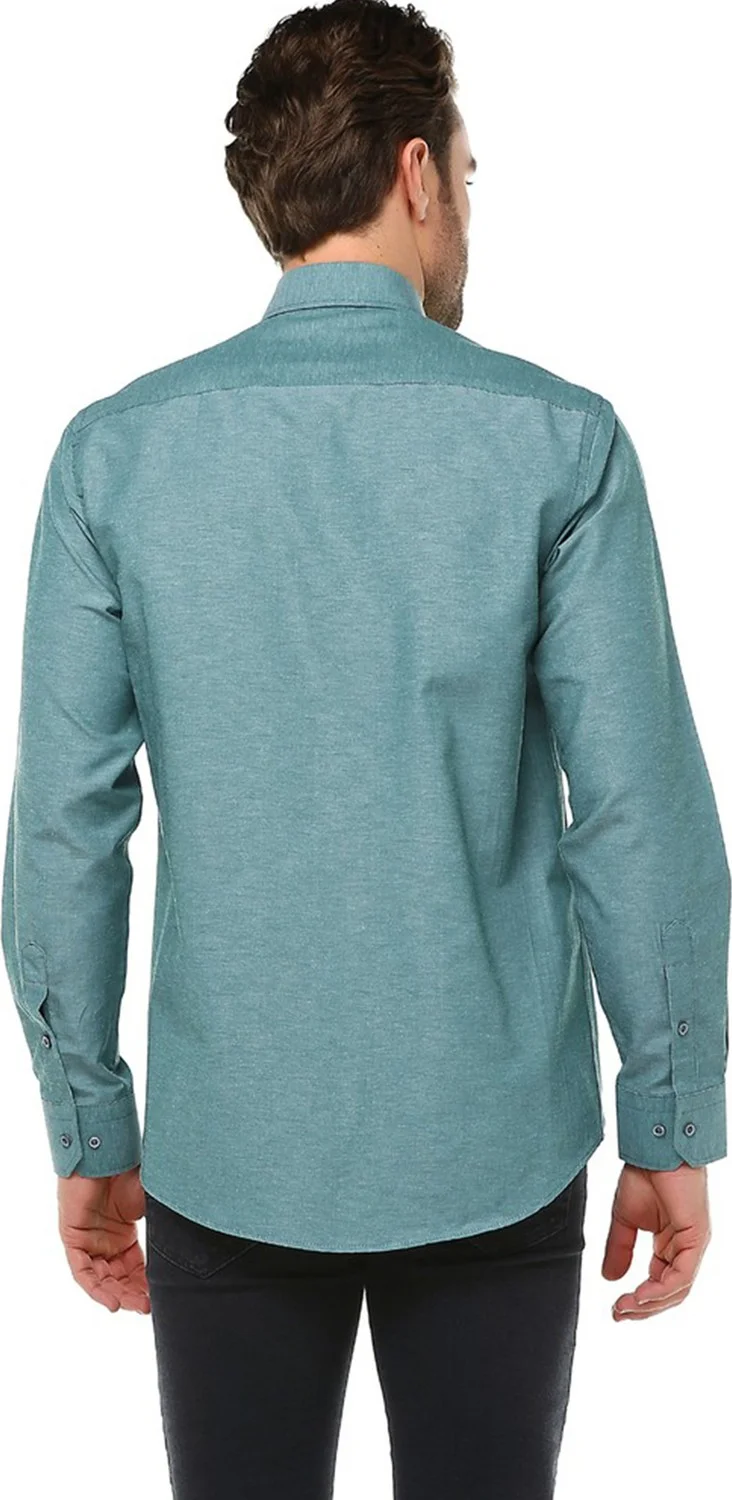 Varetta Men's Green Classic Cut Pocket Straight Long Sleeve Shirt