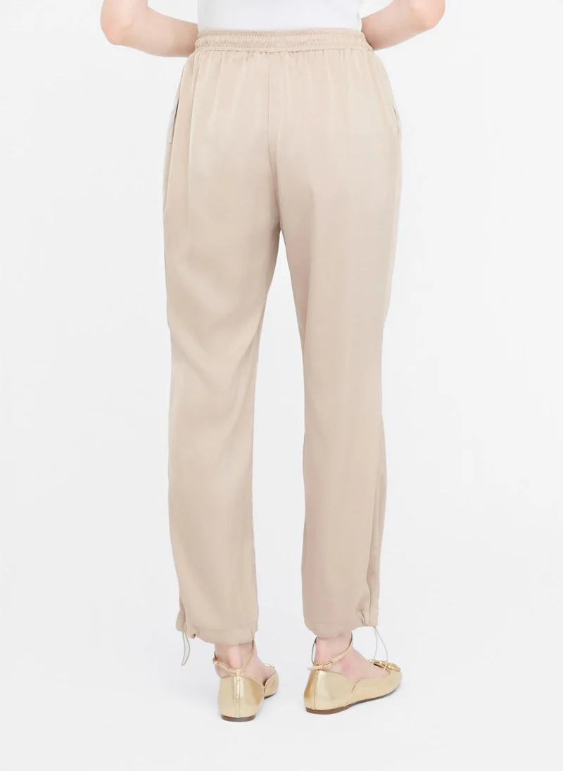 ليو جو بنطال ساتان