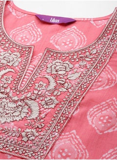 Libas All-Over Print Kurta and and Trousers with Dupatta Set by Styli  - Image 4