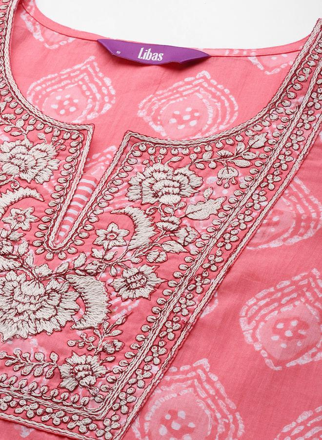 لباس طقم لباس كورتا وبنطلون بطبعات شاملة مع دوباتا - Image 4