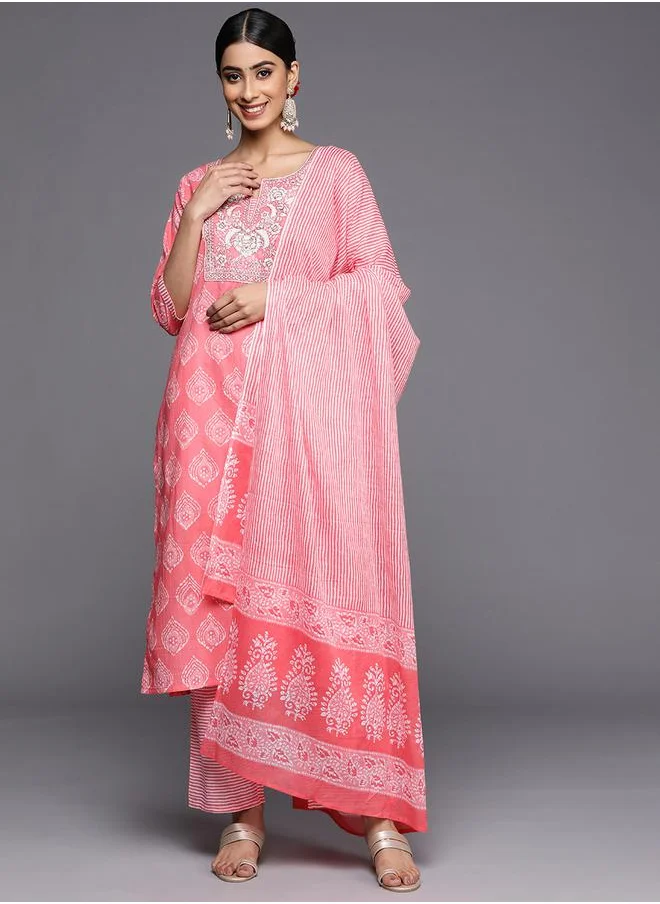 لباس All-Over Print Kurta and and Trousers with Dupatta Set by Styli