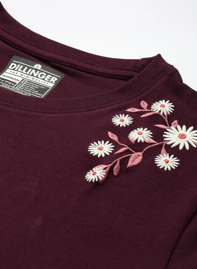 ديلينجر تيشيرت نسائي بياقة دائرية وقصة عادية