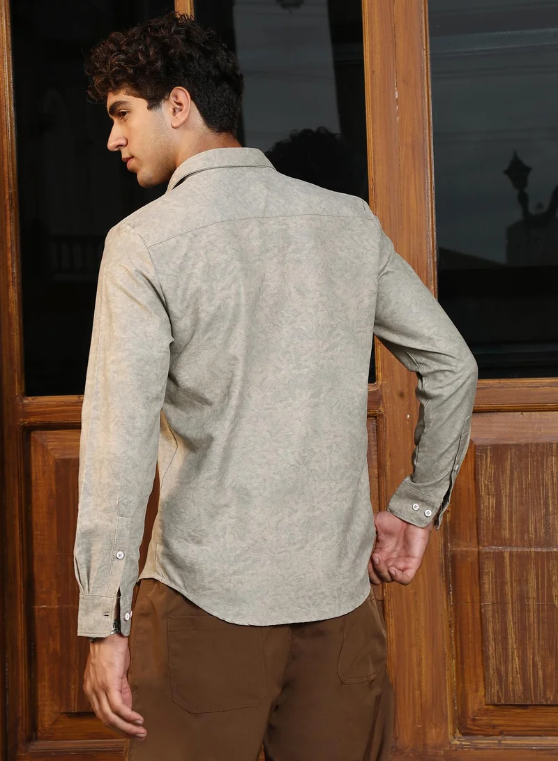Campus Sutra Campus Sutra Men's Cloud Grey Grazed-Fade Imprint Shirt | Spread Collar , Long Cuffed Sleeves , Button Closure , Curved Hem | Abstract Print Plain | Cotton-Blend Shirt For Casual Wear