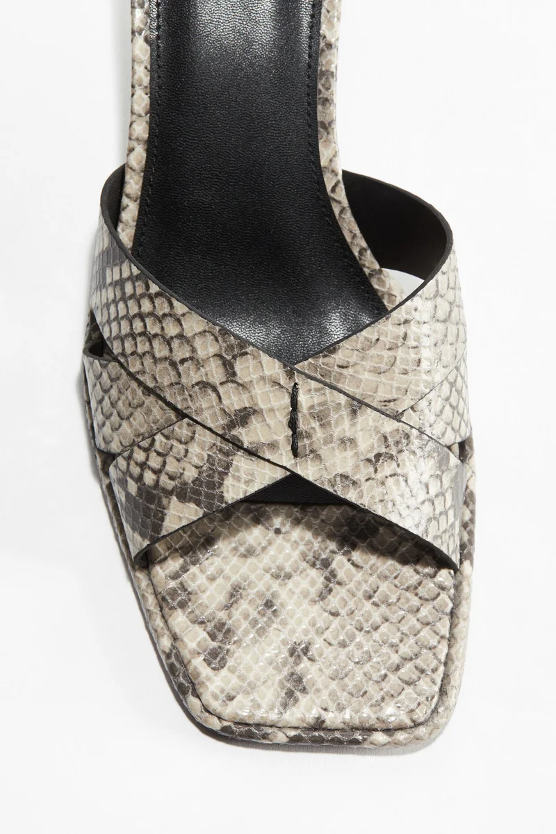 اتش اند ام صندل بكعب عريض