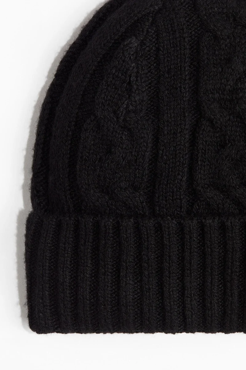 اتش اند ام قبعة بيني محبوكة بنمط الحبال