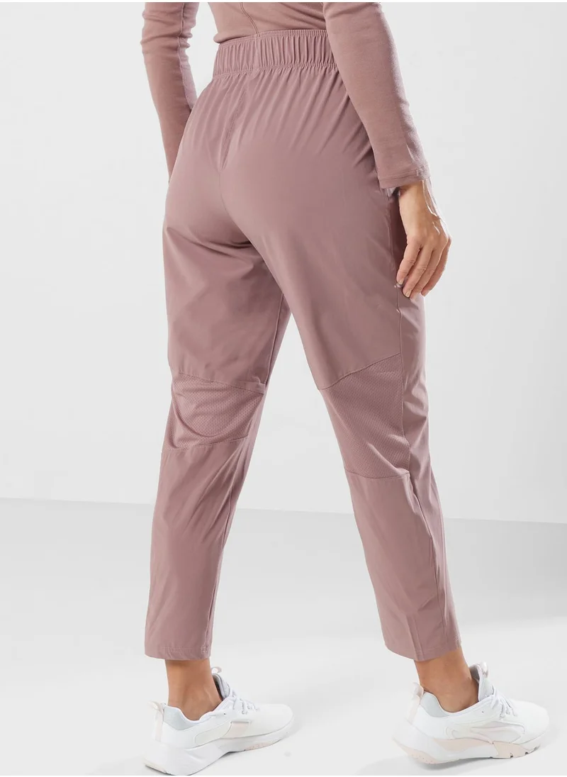 Nike 7/8 Fast Dri-Fit Mid Rise Sweatpants