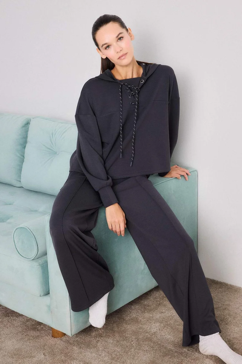 ديفاكتو Modal Tie Detail Sweatshirt