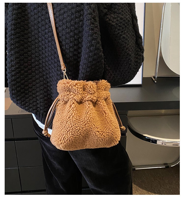 2023 Particle Lamb Fur Bag Women'S Portable Coin Purse Crossbody Drawstring Lucky Bag Plush Bag - Image 2