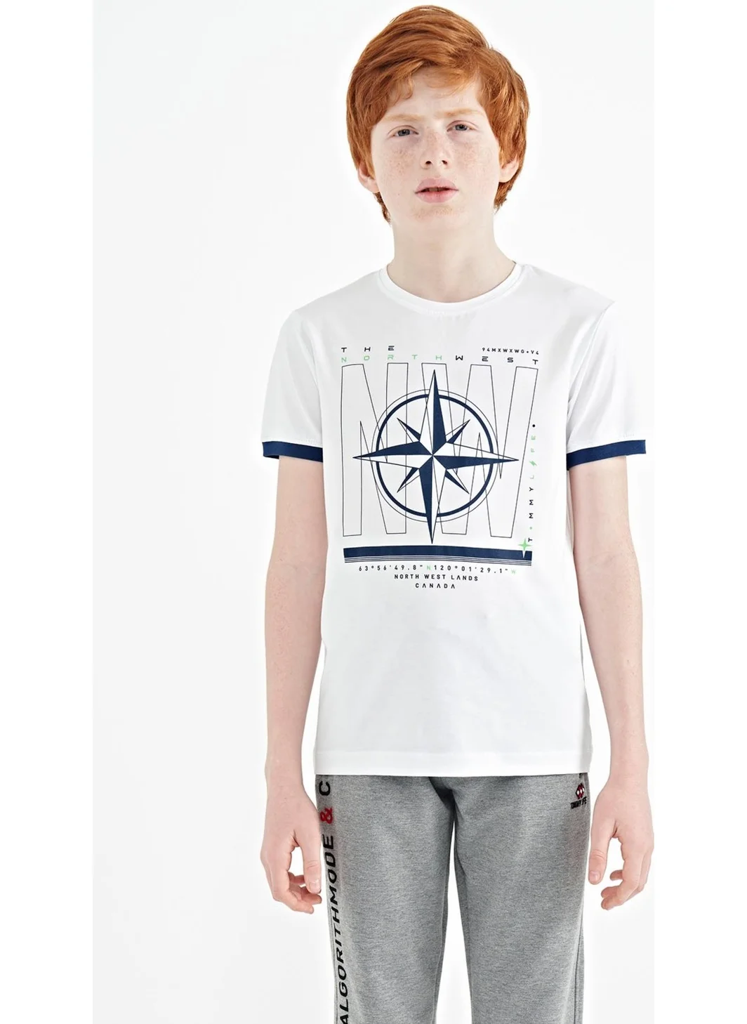 Tommy Life White Compass Printed Standard Pattern O Neck Boy T-Shirt - 11106