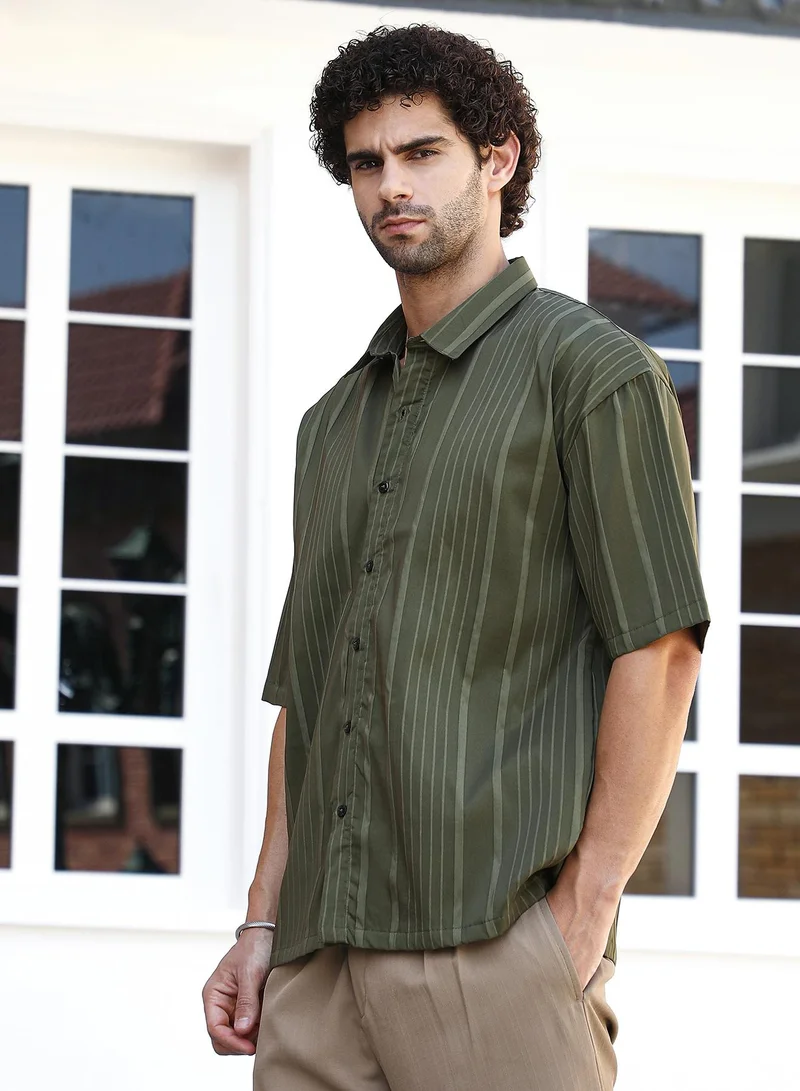 Campus Sutra Men's Army Green Unbalanced-Ridge Oversized Shirt