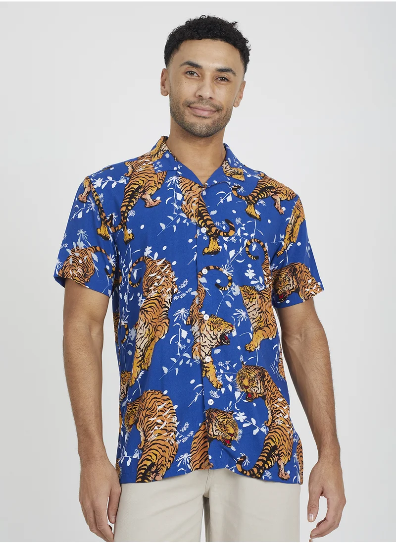 برايف سول Tiger Printed Casual Shirt