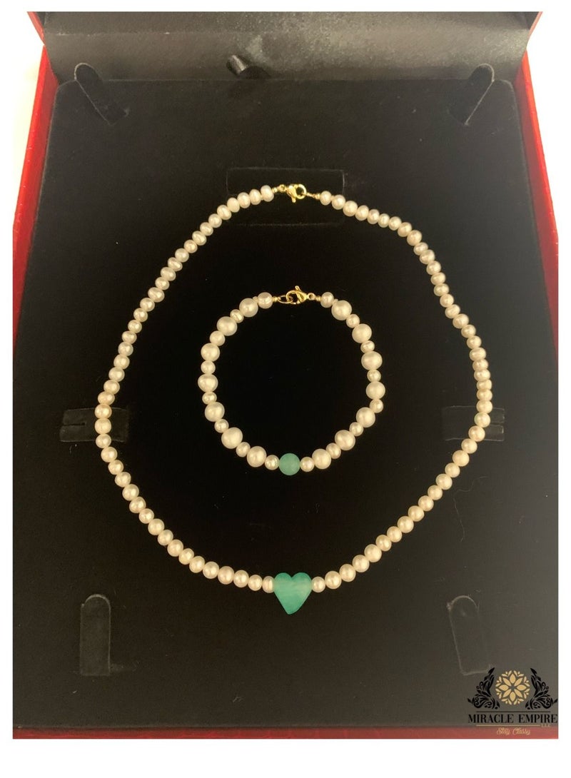 Miracle Empire Unique Exclusive Ladies Necklace Bracelet Set Handmade Of Natural 5-7Mm Pearls, 2 Emeralds Middle Heart Shape A 18K Gold Plated Clasp  - Image 2