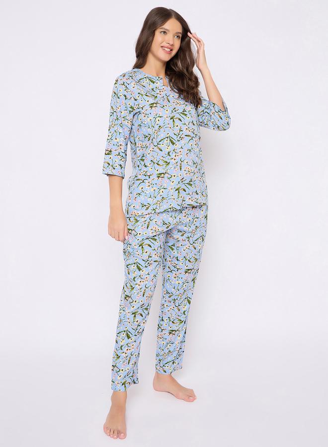 طقم بيجامة علوي بطبعة زهور وفتحة رقبة من كلوفيا