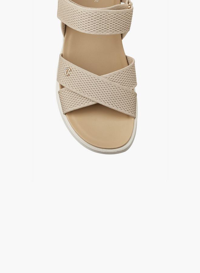 لو كونفورت صنادل نسائية بشريط متقاطع من نسيج فلاي نيت - Image 4