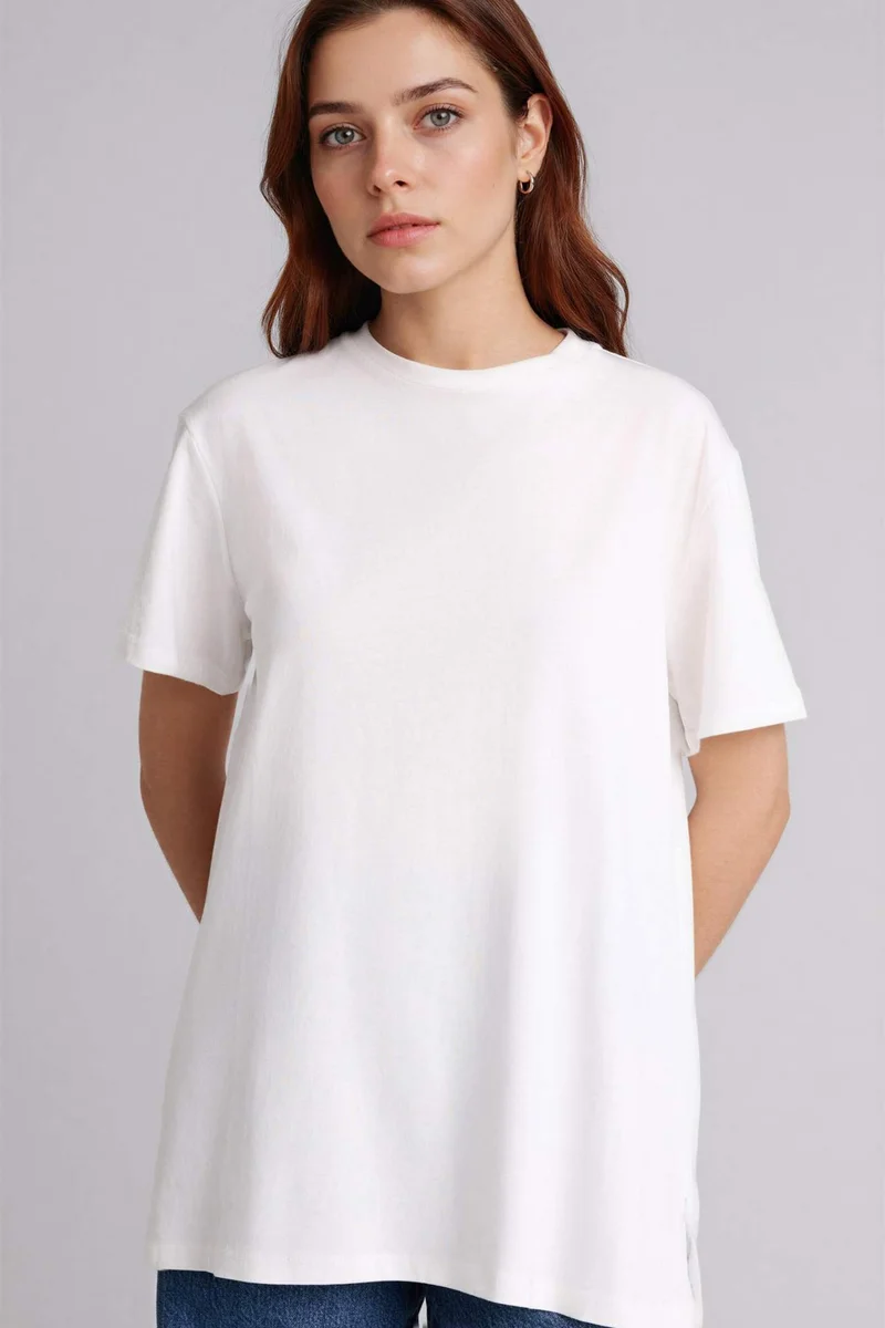 ديفاكتو Regular Fit Crew Neck Short Sleeve T-Shirt