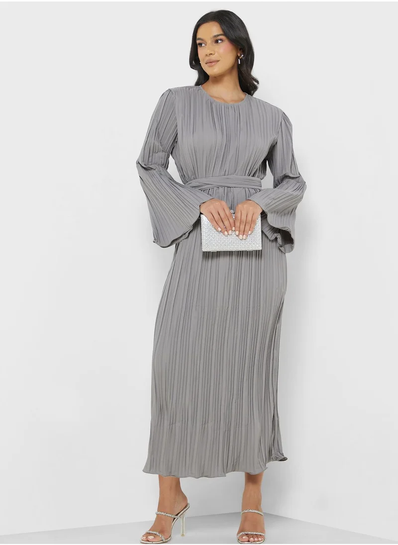 Khizana Bell Sleeved Pleated Shift Dress