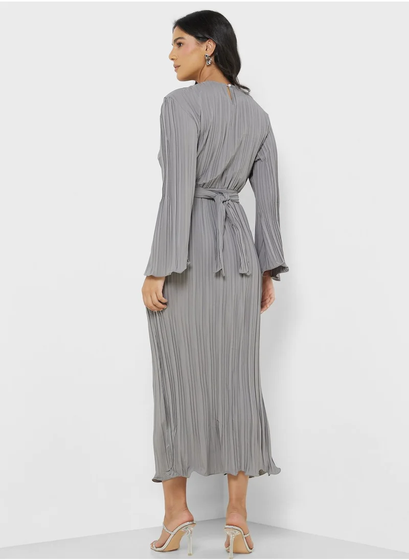 Khizana Bell Sleeved Pleated Shift Dress