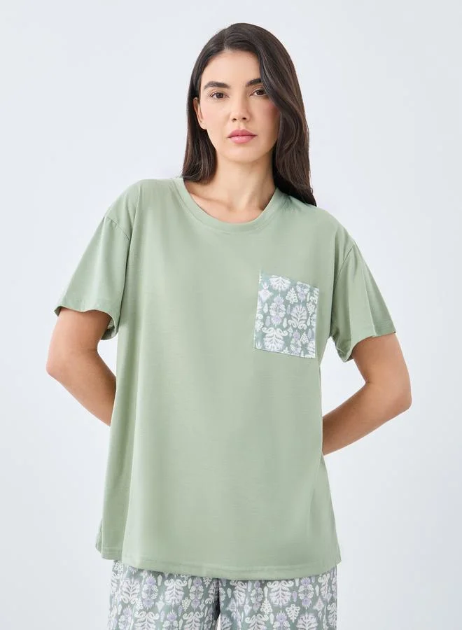 Styli Styli All Over Damask Print T-Shirt and Pyjama Set