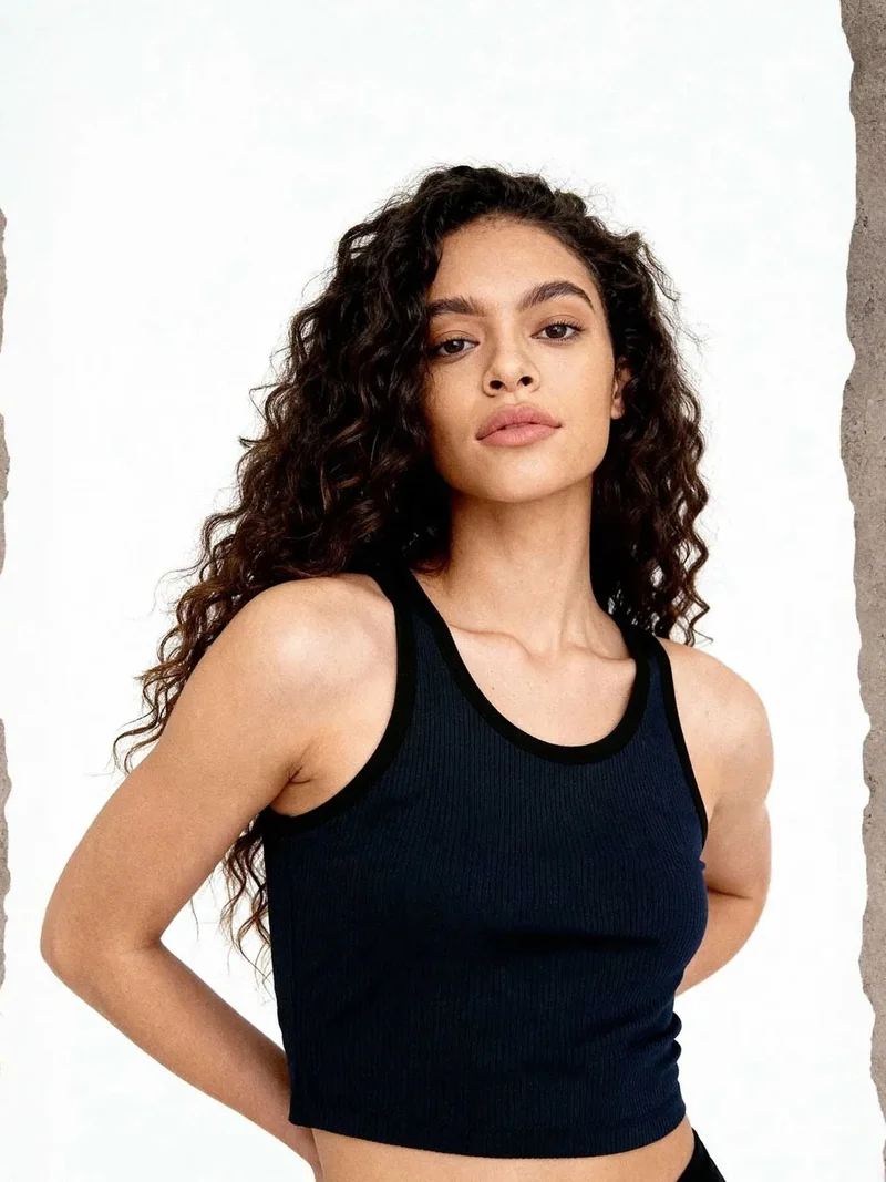تومي لايف TOMMY Ribbed Sleeveless Crop Top