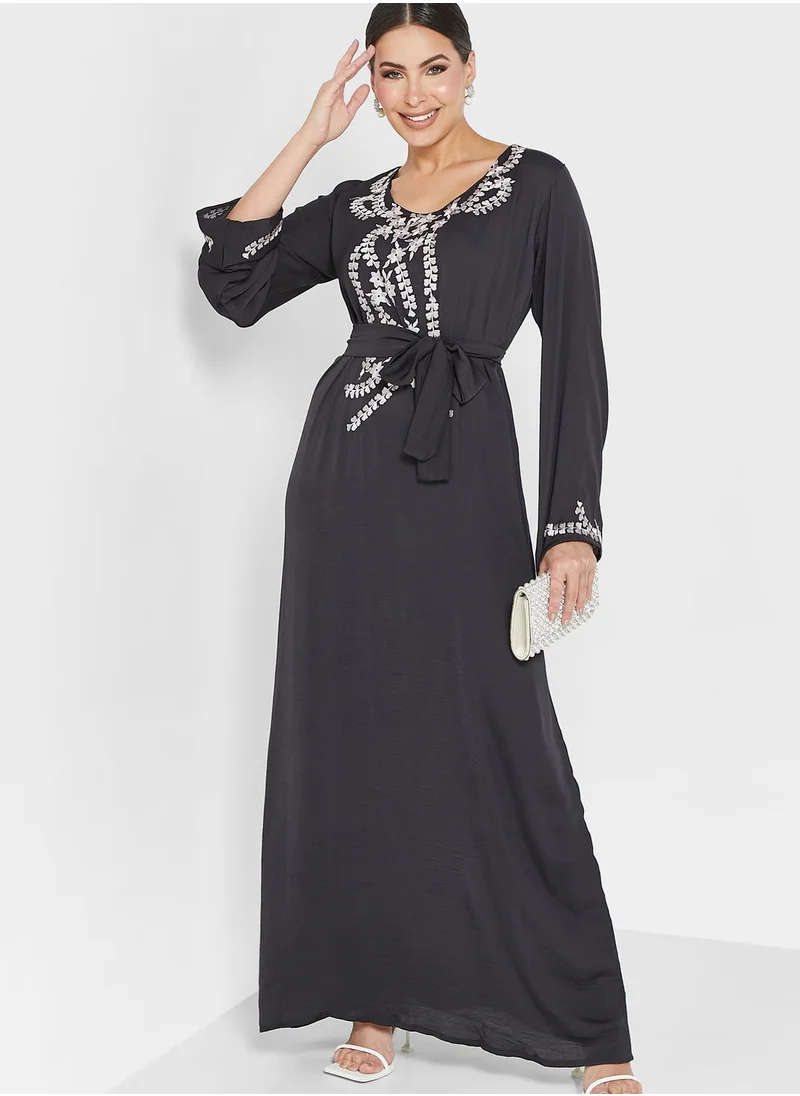 hayas closet Embellished Belted Jalabiya