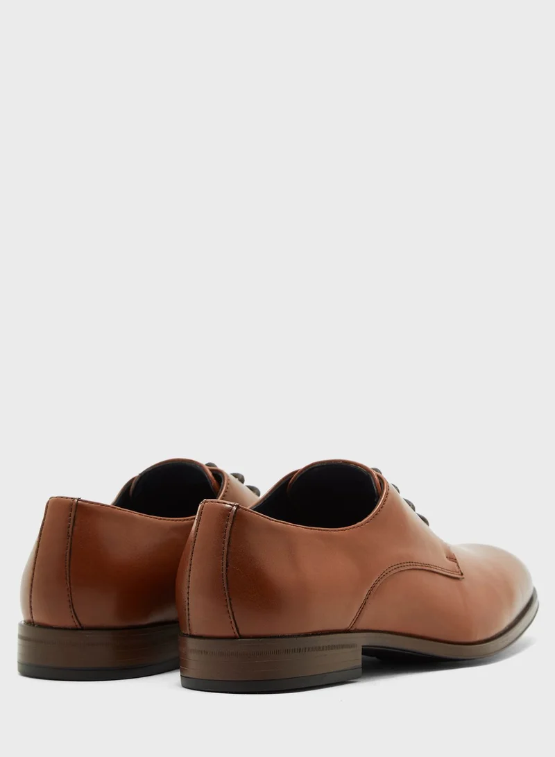 BURTON Tedson Derby Lace ups