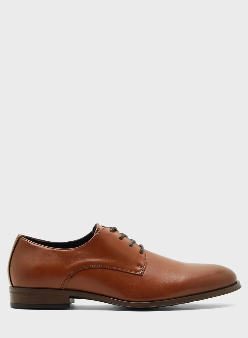 BURTON Tedson Derby Lace ups