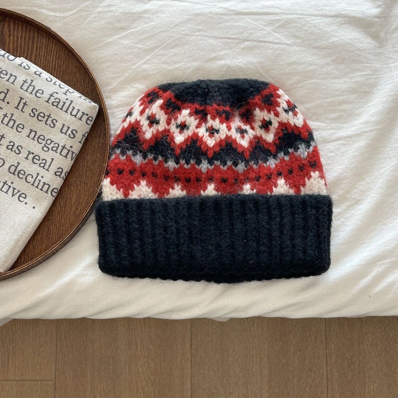 South Korea Dongdaemun Style Retro Jacquard Nordic Warm Dome Woolen Knitted Woolen Cold Cap For Men And Women - Image 1