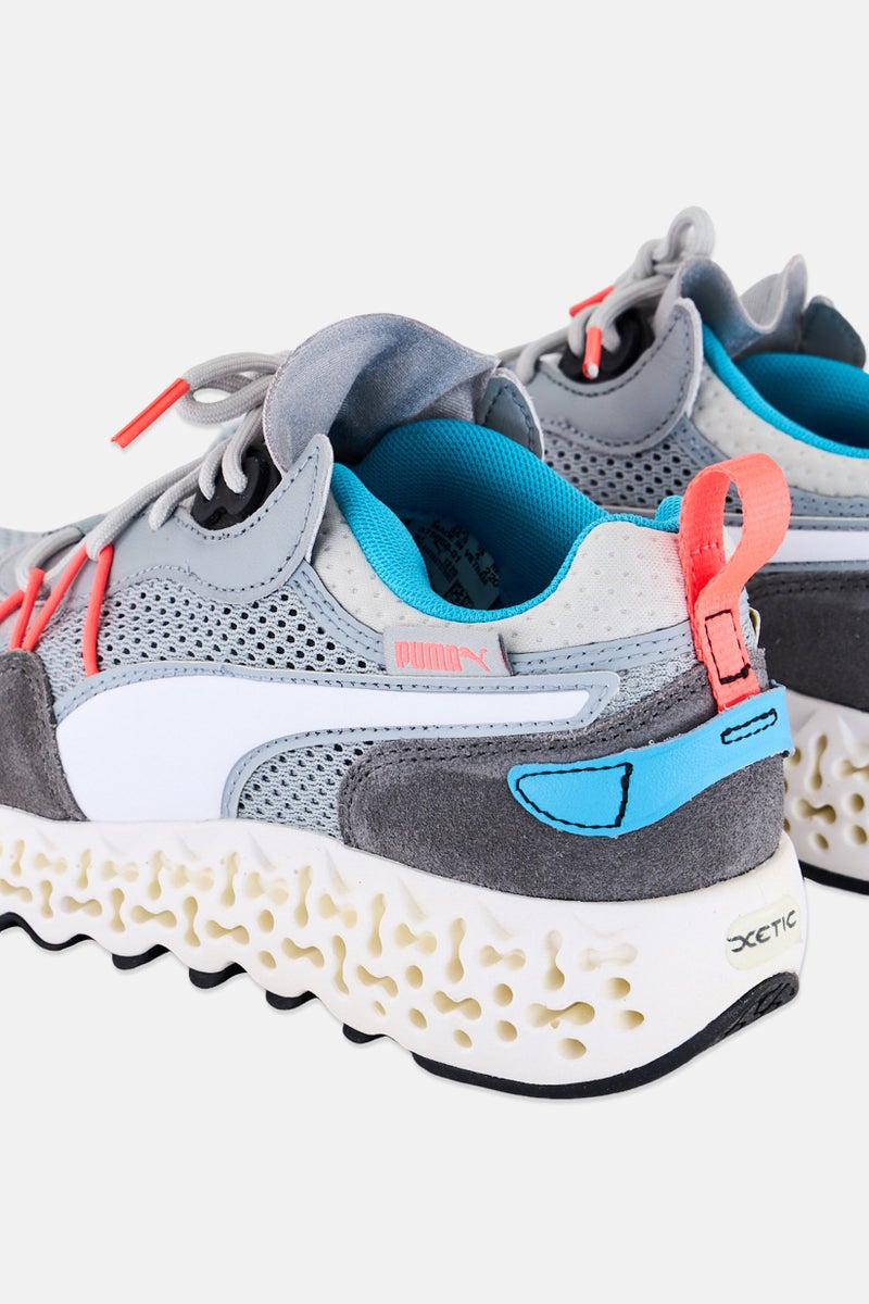 PUMA أحذية خارجية للأطفال الأولاد بتصميم ترون الملون، مزودة بأربطة - Image 2