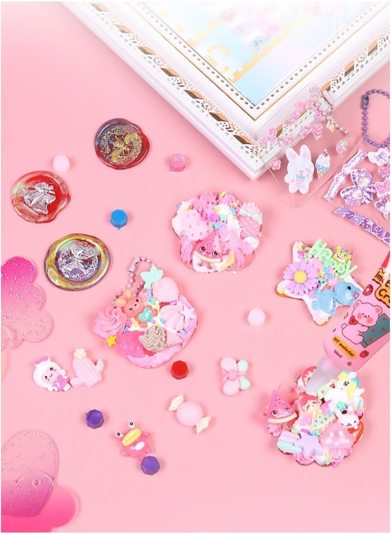 كيلا مجموعة ملصقات DIY من 451 قطعة من غراء الطين الكريمي، مجموعة أدوات حرفية فنية محاكاة DIY مع ملصقات كرتونية وإكسسوارات وسلاسل مفاتيح مع صندوق تخزين للهدايا - Image 4