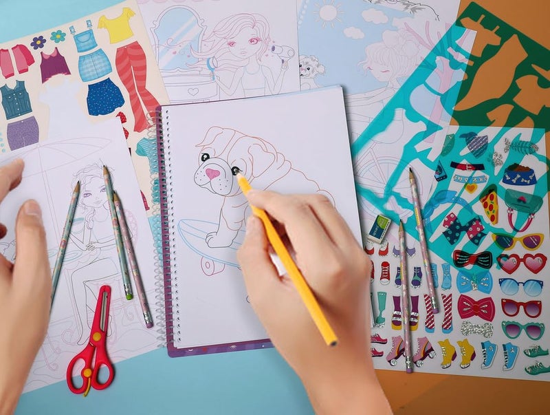 STRIDERS Fashion Portfolio with Furry Friends Ultimate Design Kit - Image 3