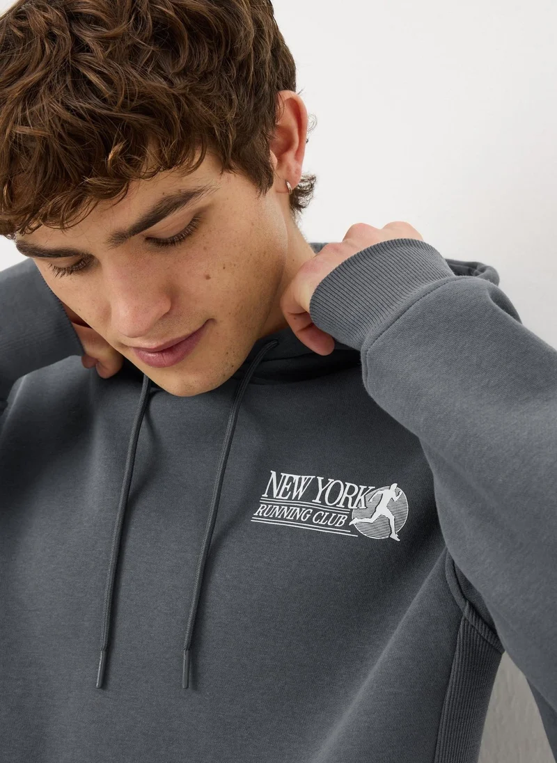 ماتلان هودي رمادي بتصميم سهل الارتداء