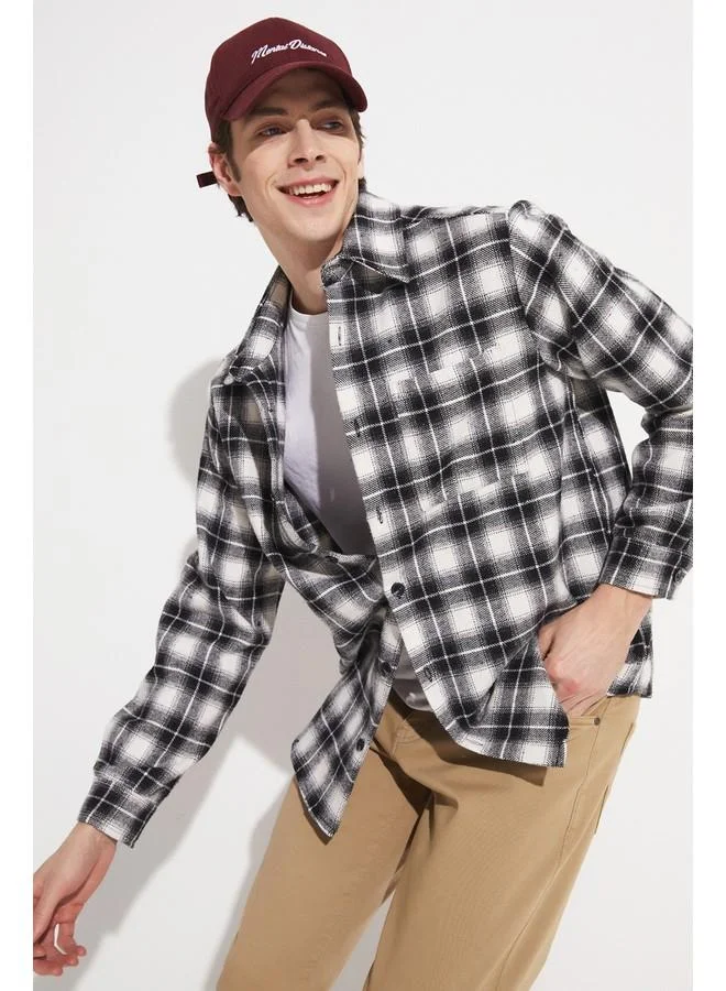 JUNE June Men Checkered Shirt Black - White